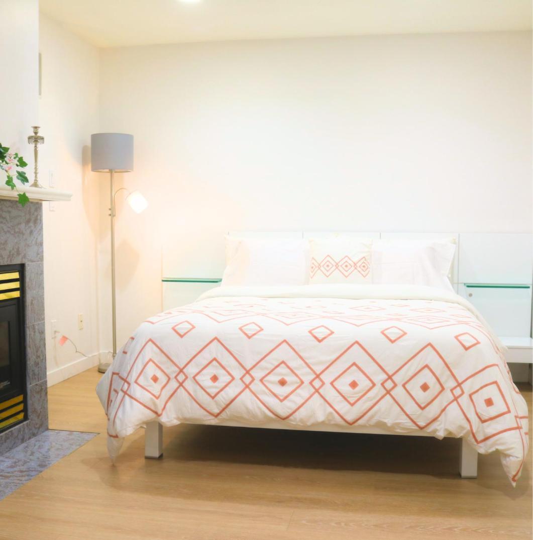 Pristine 3 Beds 2 Washroom Guest Suite Surrey Exterior photo